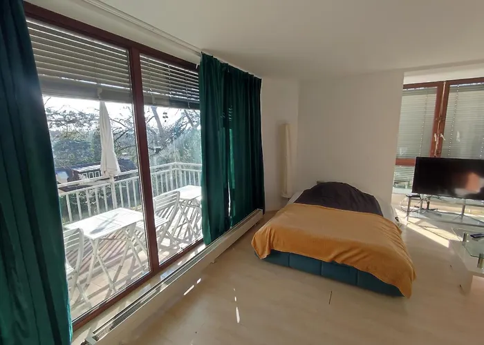 Workation Nature View Mit Balkon, Indoor Pool, Kueche Tiefgarage Auf Anfrage