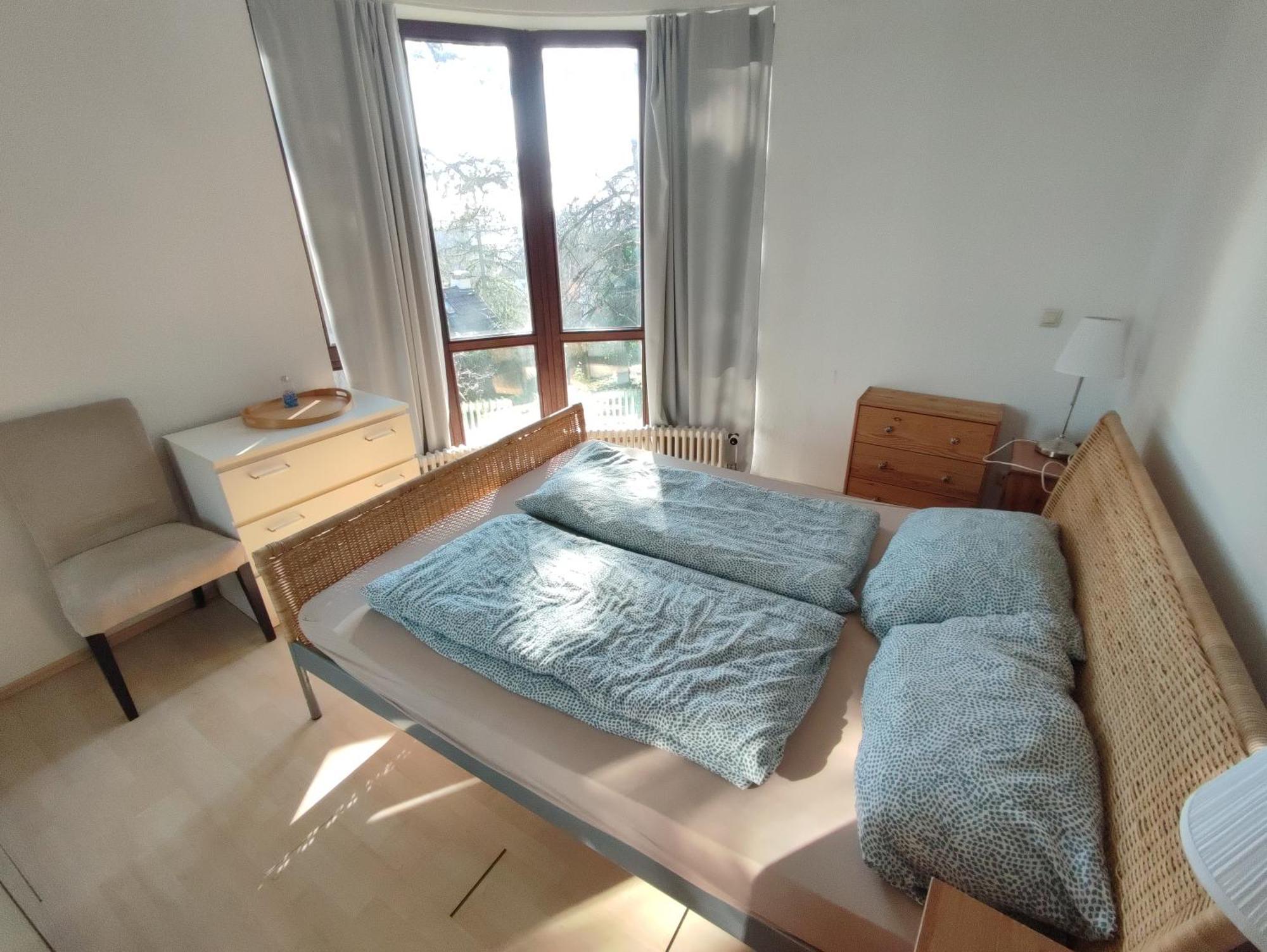 Workation Nature View Mit Balkon, Indoor Pool, Kueche Tiefgarage Auf Anfrage Apartment Wiesbaden