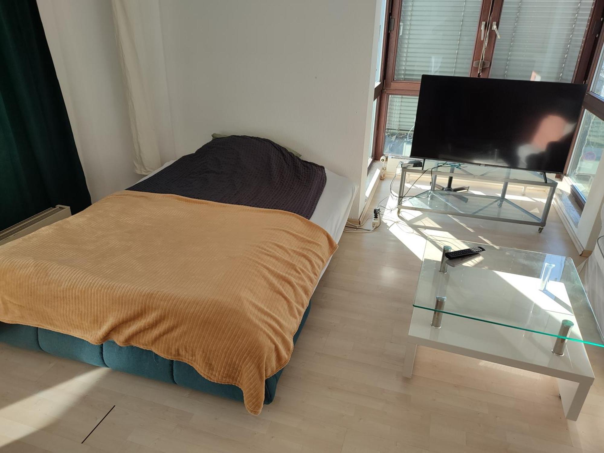 Workation Nature View Mit Balkon, Indoor Pool, Kueche Tiefgarage Auf Anfrage Apartment Wiesbaden